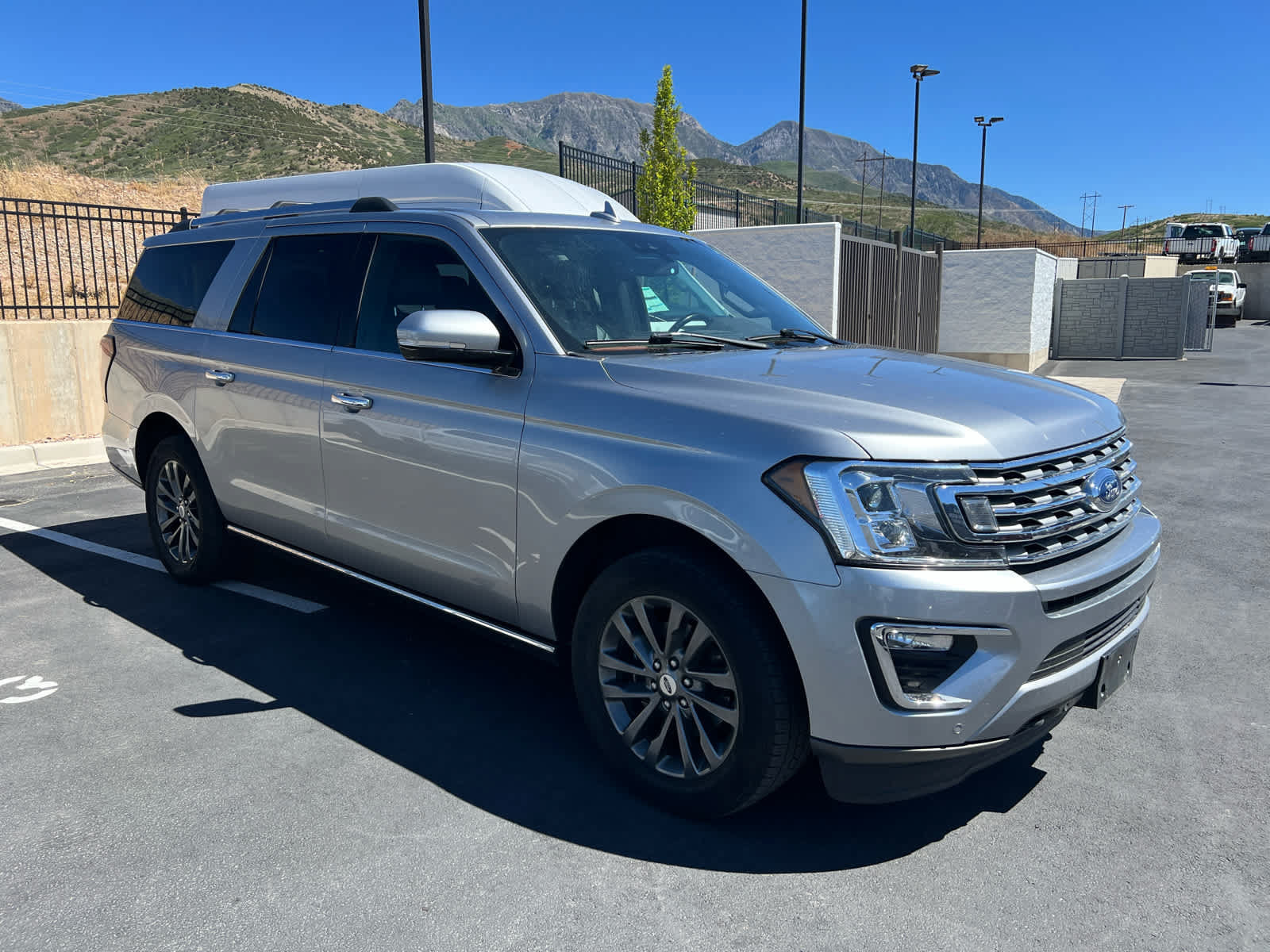 Certified 2021 Ford Expedition Max Limited AWD/4WD image 2
