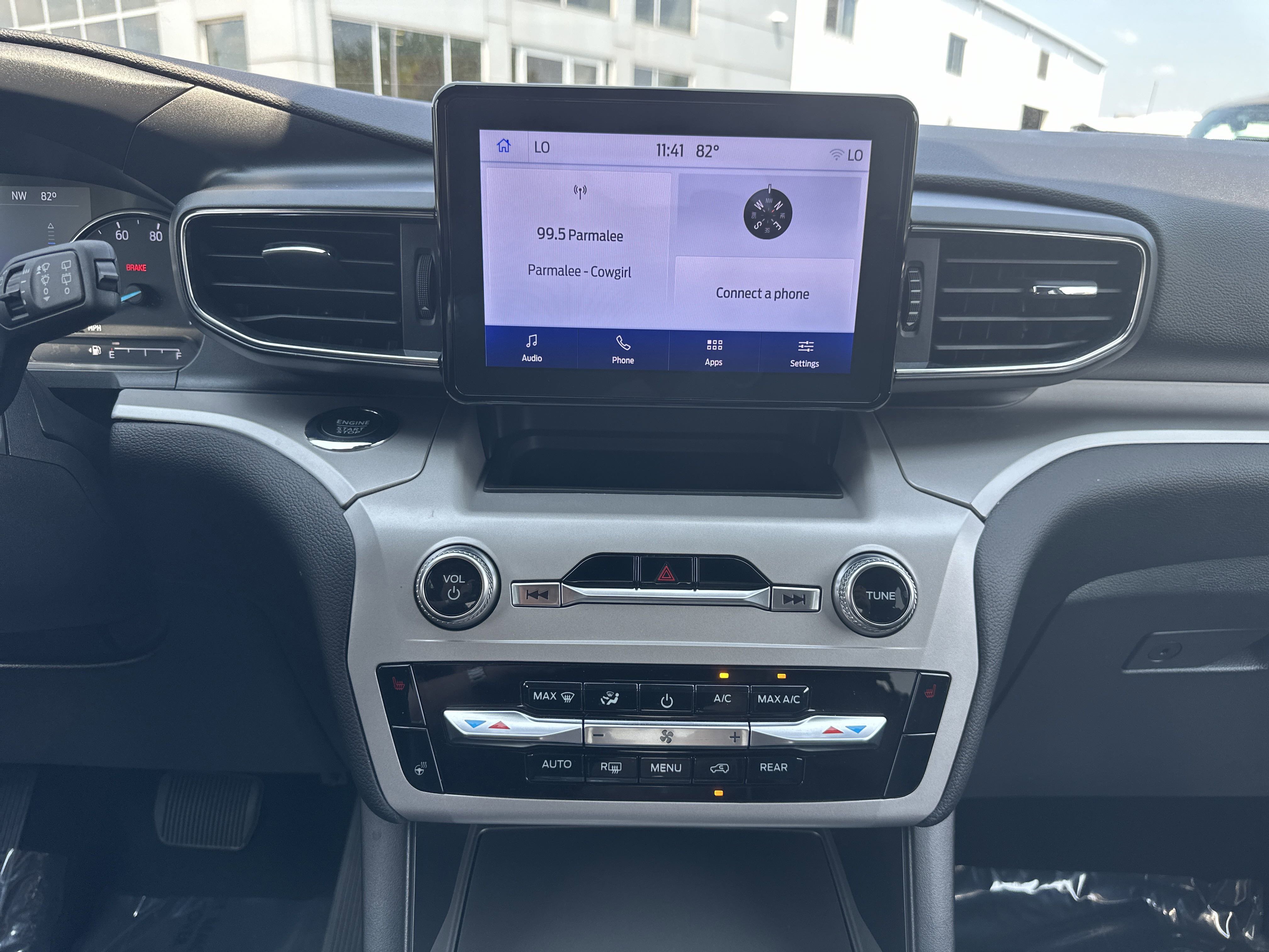 Certified 2023 Ford Explorer XLT w/ Equipment Group 202A image 16