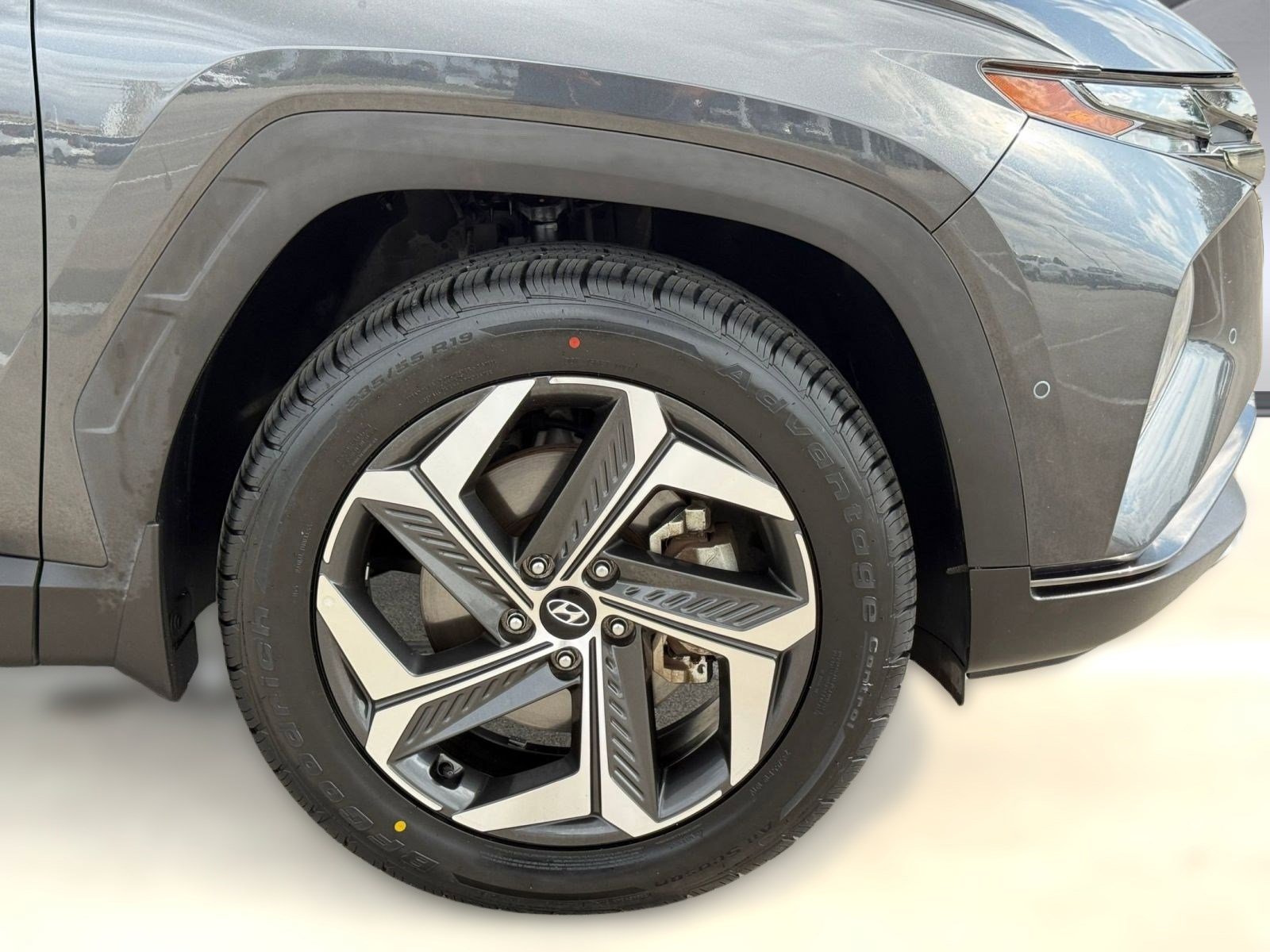 Used 2023 Hyundai Tucson Limited image 12