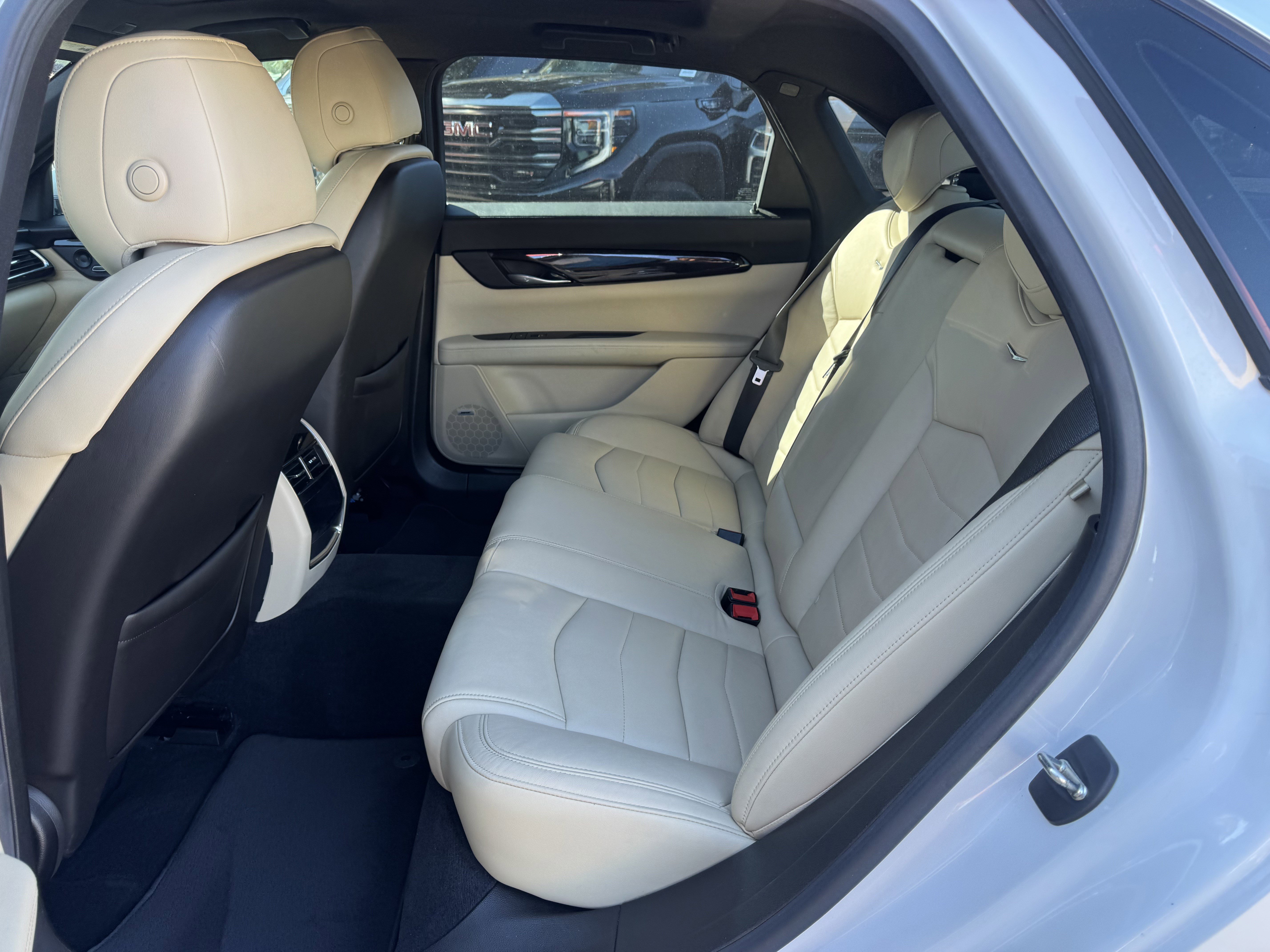 Used 2019 Cadillac CT6 Luxury w/ Driver Awareness Package image 12