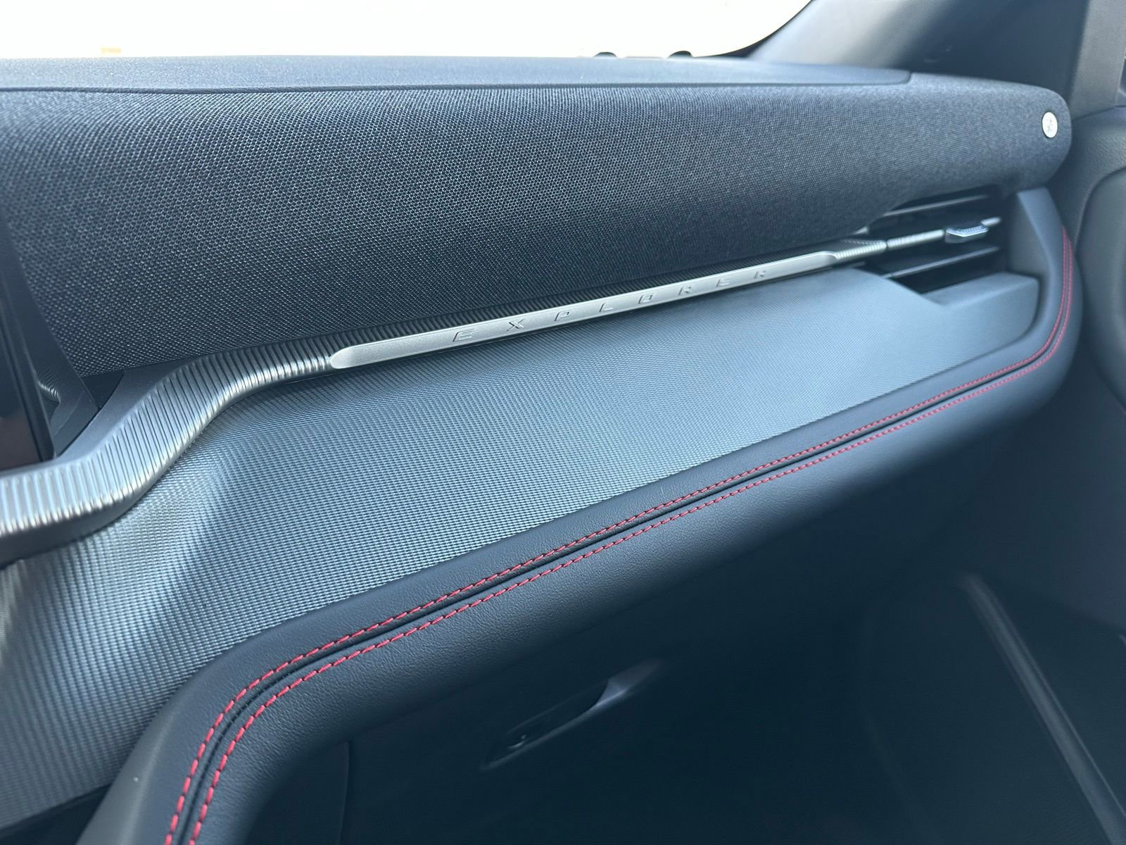 Certified 2025 Ford Explorer ST-Line image 56