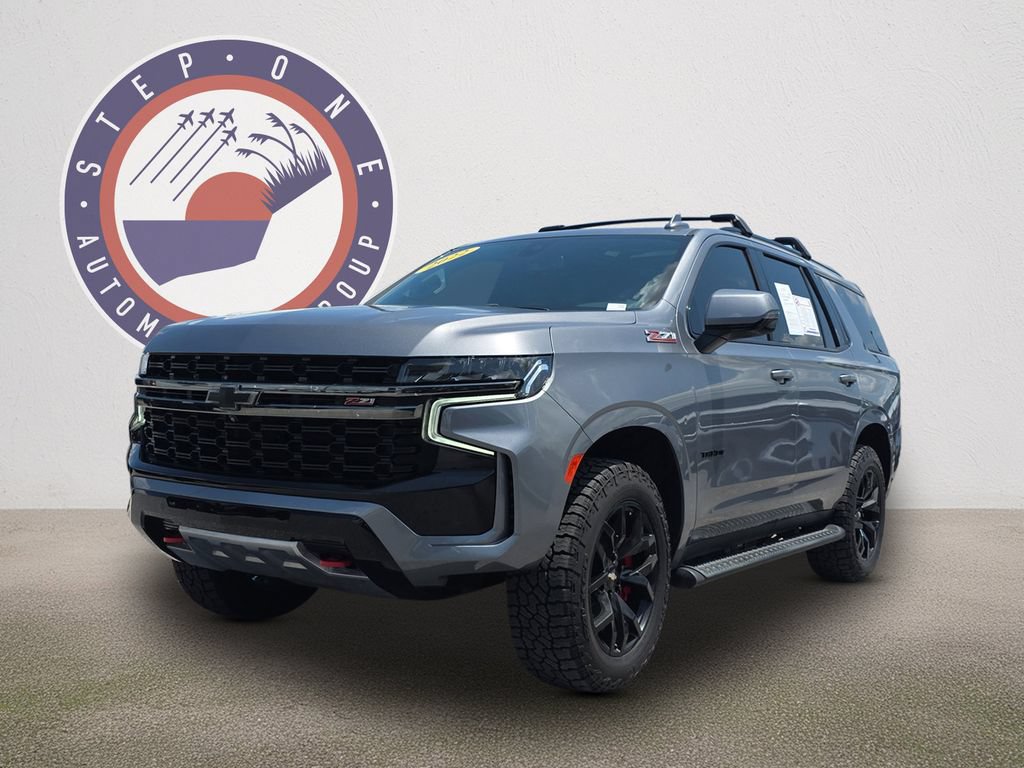 Used 2022 Chevrolet Tahoe Z71 w/ Luxury Package AWD/4WD image 2