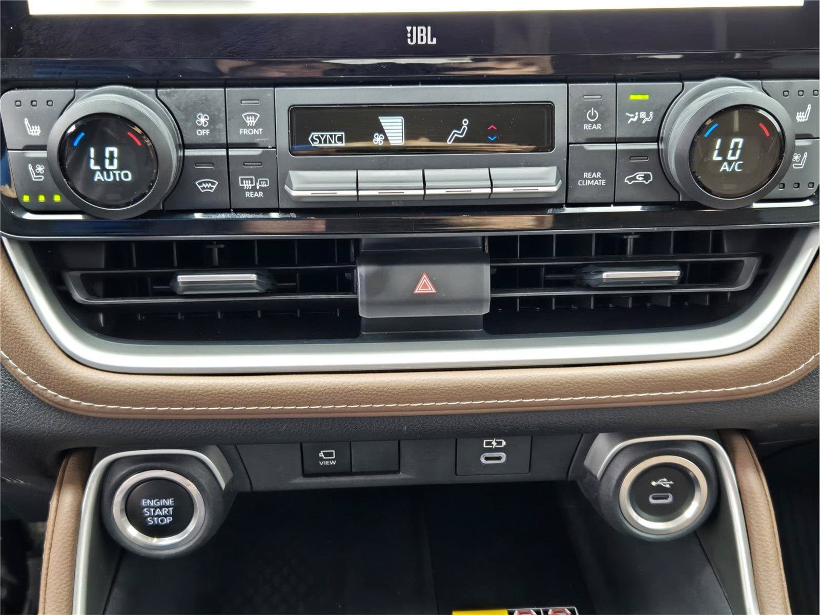 Used 2024 Toyota Grand Highlander AWD image 18