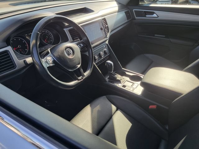 Used 2019 Volkswagen Atlas SE w/ Towing Package FWD image 3