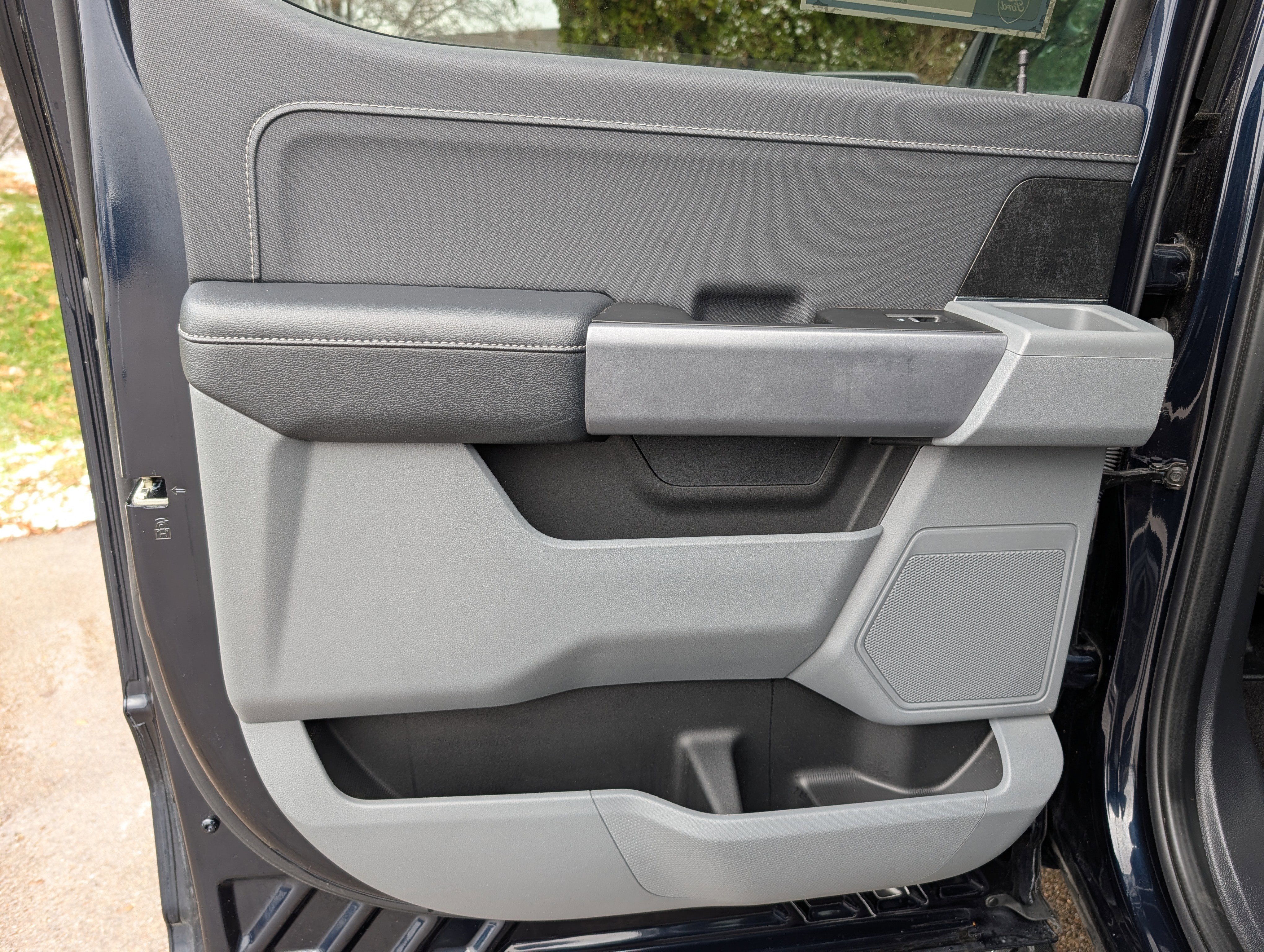 Certified 2023 Ford F150 XLT w/ Equipment Group 302A High image 33