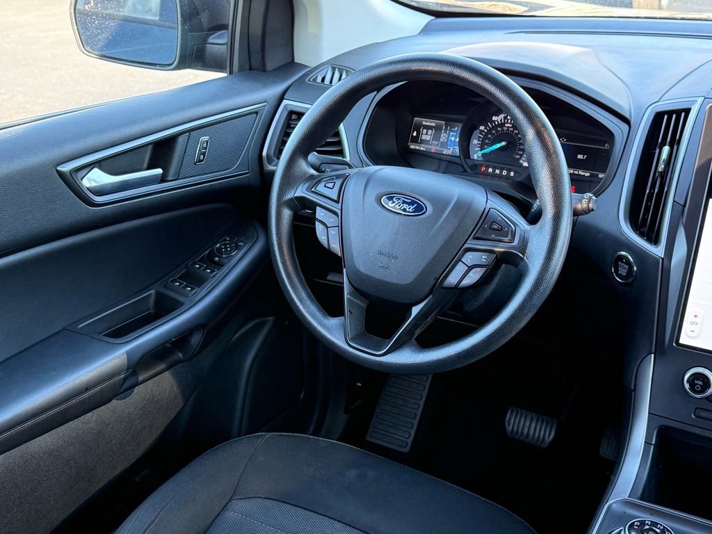 Certified 2022 Ford Edge SE w/ Black Appearance Package image 11