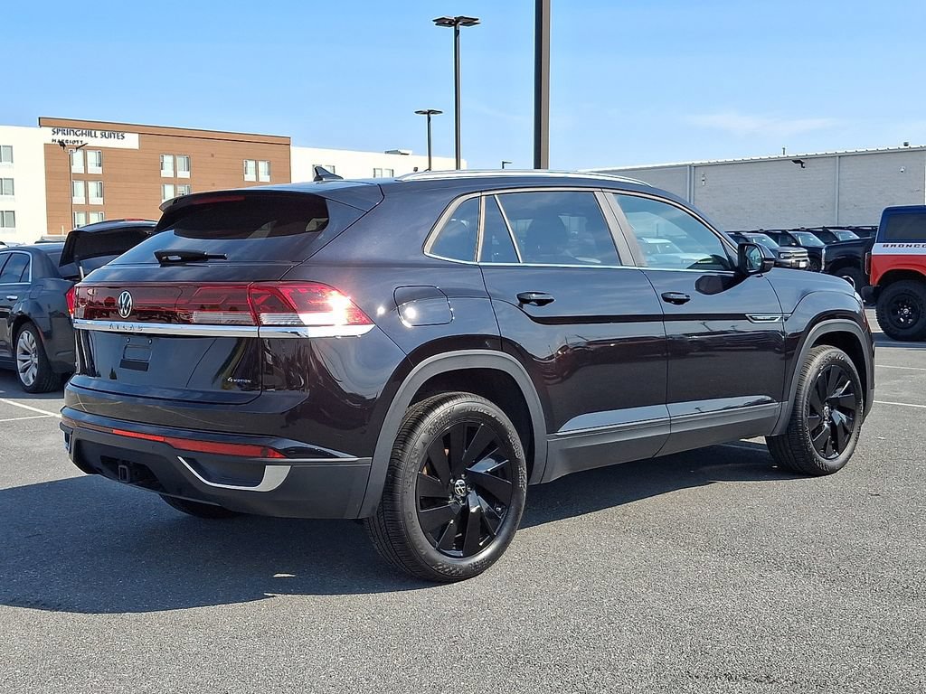 Used 2025 Volkswagen Atlas Cross Sport SE AWD/4WD image 6