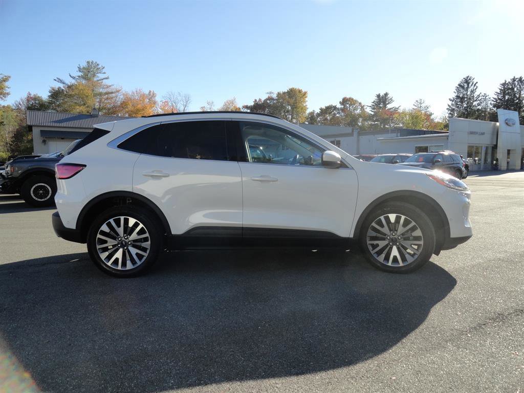 Certified 2021 Ford Escape Titanium image 6