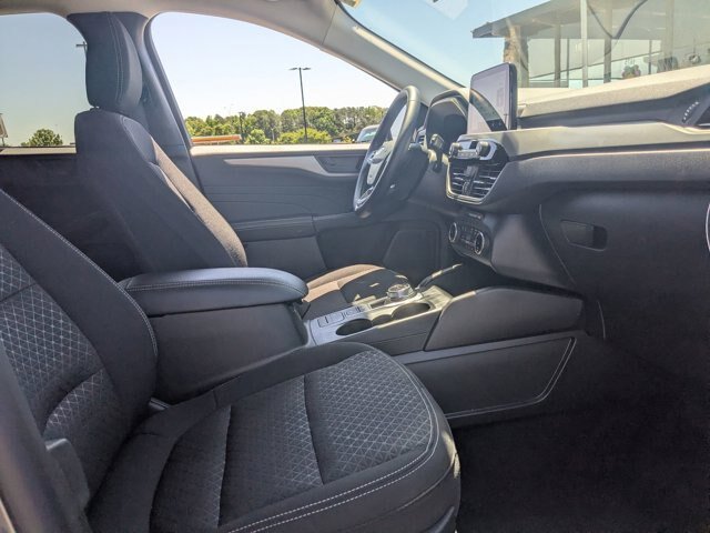 Certified 2025 Ford Escape Active w/ Cold Weather Package AWD/4WD image 33