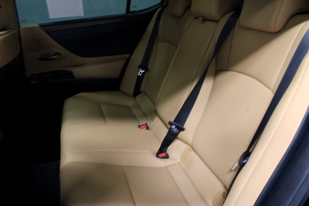 Used 2024 Lexus ES 250 w/ Premium Package AWD/4WD image 21