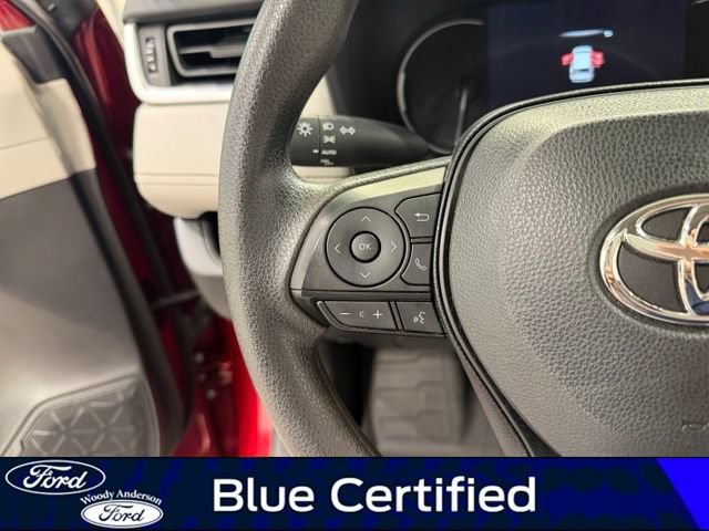 Used 2024 Toyota RAV4 XLE FWD image 11