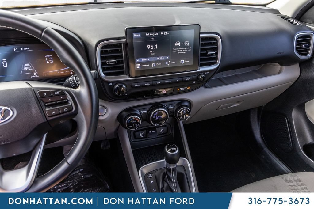 Used 2025 Hyundai Venue SEL FWD image 8