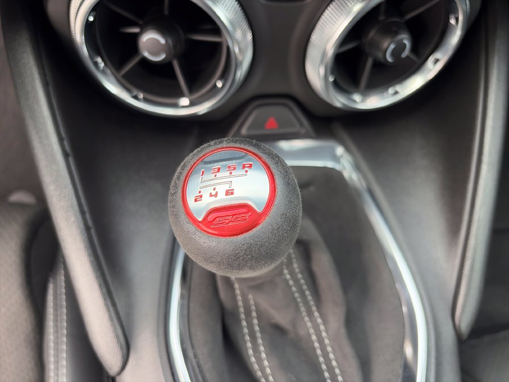 Used 2019 Chevrolet Camaro SS RWD image 30