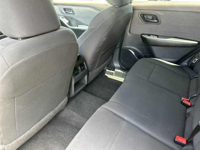 Used 2023 Nissan Rogue S AWD/4WD image 23