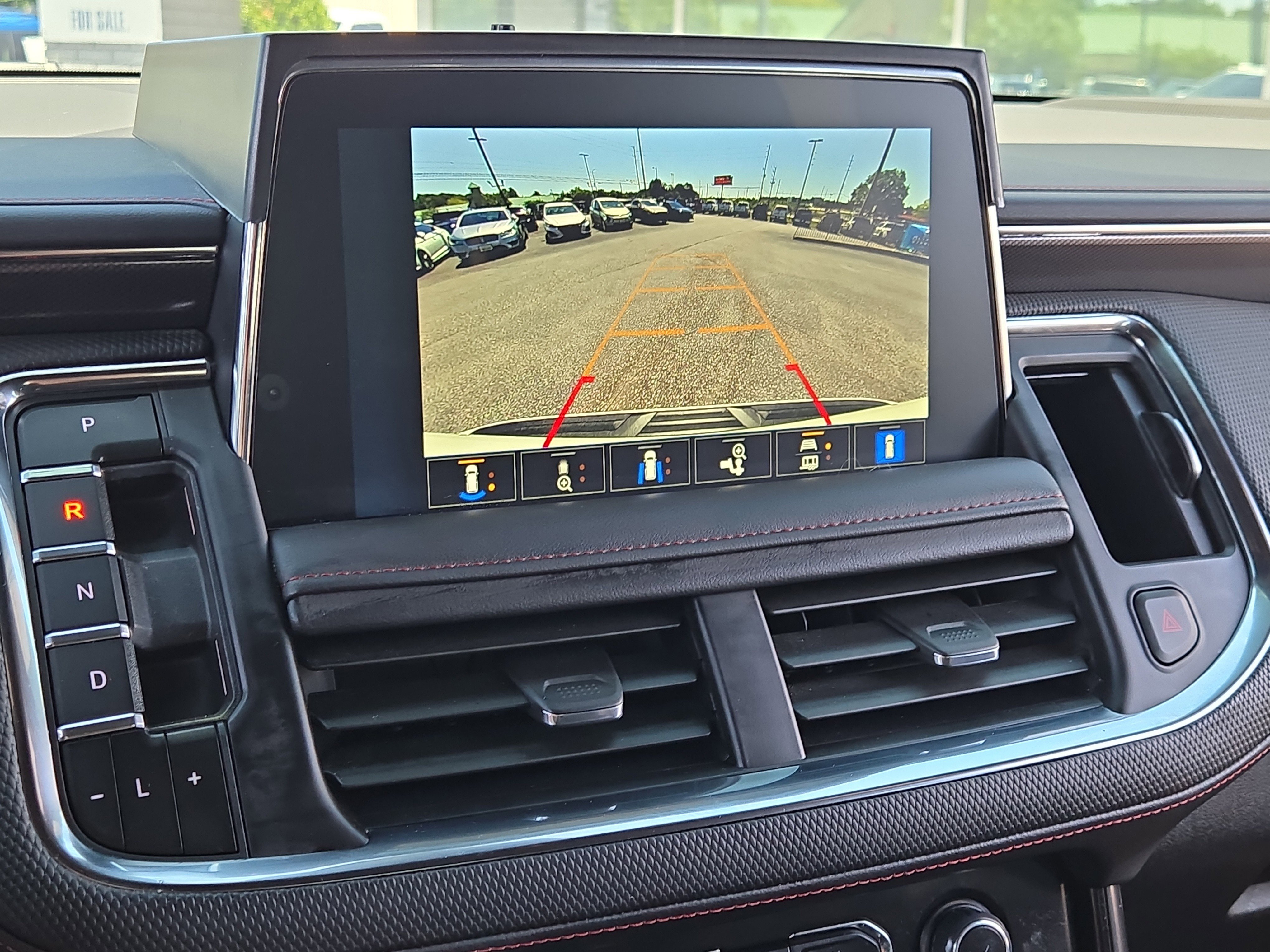 Used 2024 Chevrolet Tahoe RST w/ Luxury Package RWD image 31