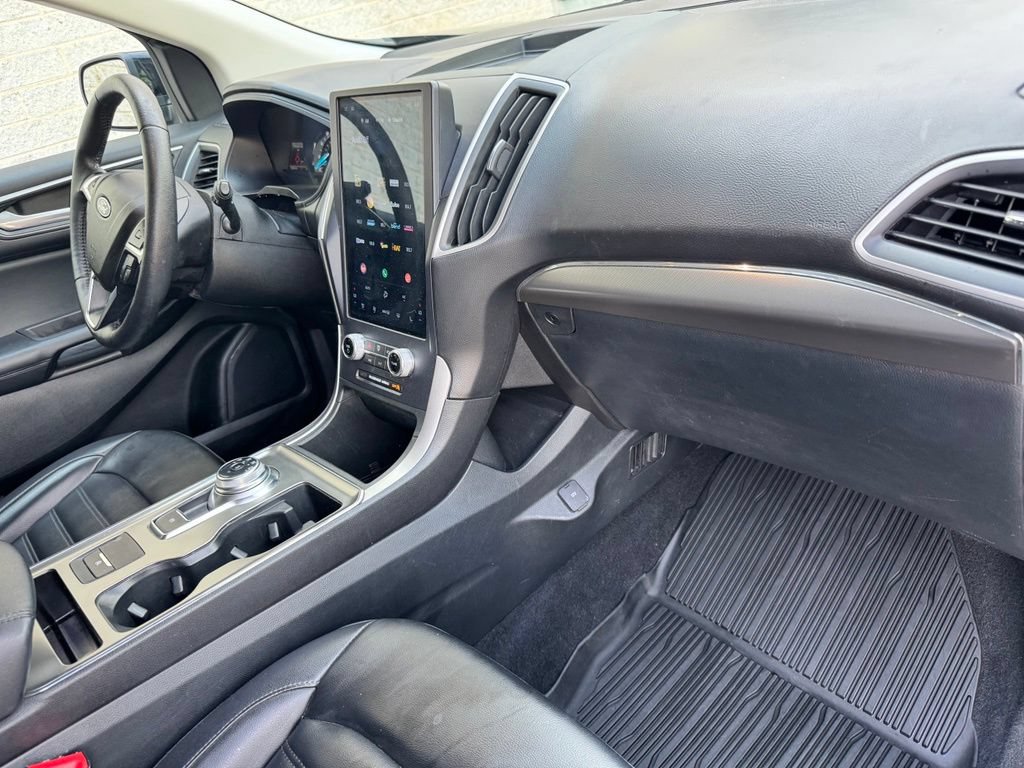 Certified 2022 Ford Edge SEL w/ Convenience Package AWD/4WD image 16