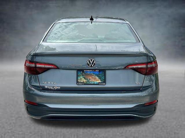 Used 2024 Volkswagen Jetta SE FWD image 7