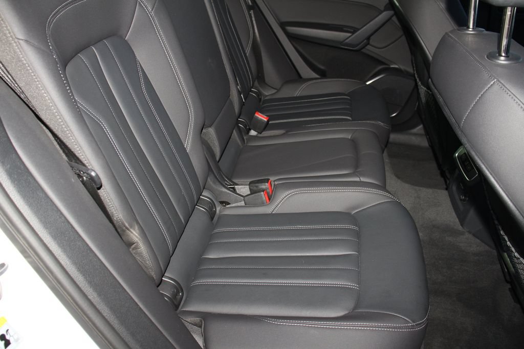 Used 2023 Audi Q5 2.0T Premium w/ Convenience Package AWD/4WD image 25