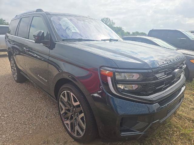Certified 2025 Ford Expedition Platinum w/ Platinum Ultimate Package AWD/4WD image 4