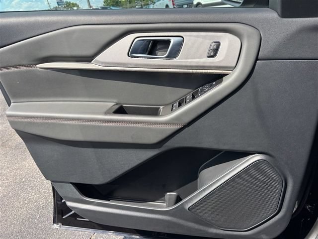 Certified 2026 Ford Explorer Active RWD image 13