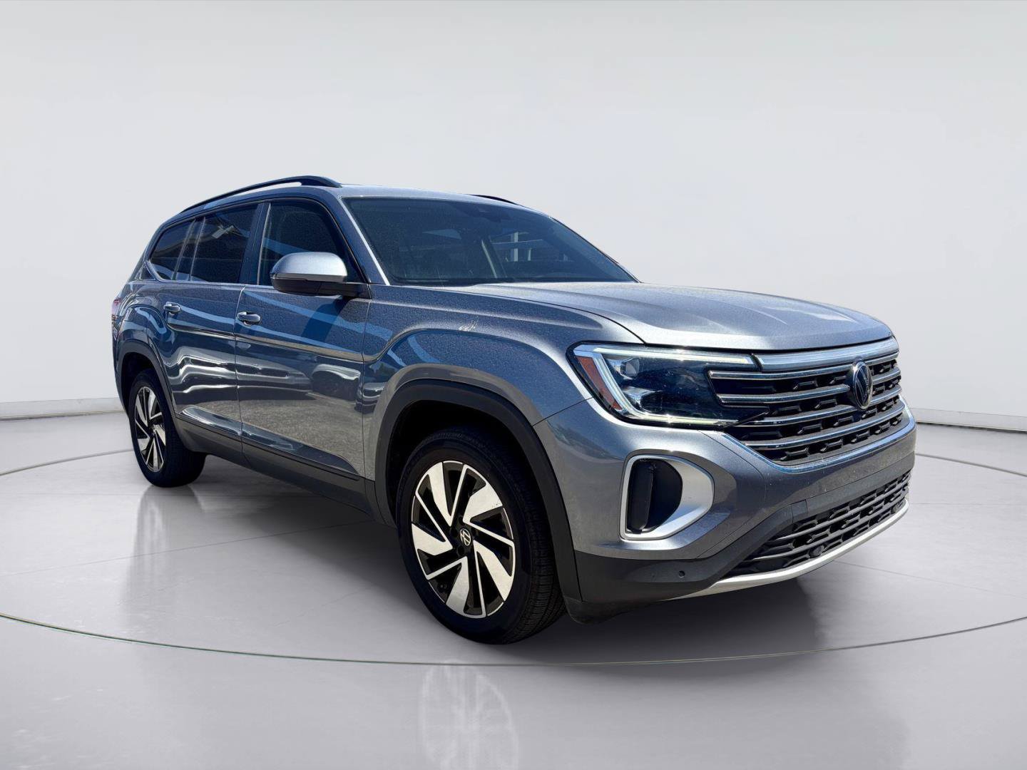 Used 2024 Volkswagen Atlas SE