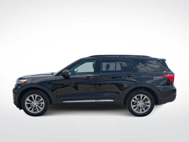 Certified 2023 Ford Explorer XLT w/ Equipment Group 202A AWD/4WD image 5