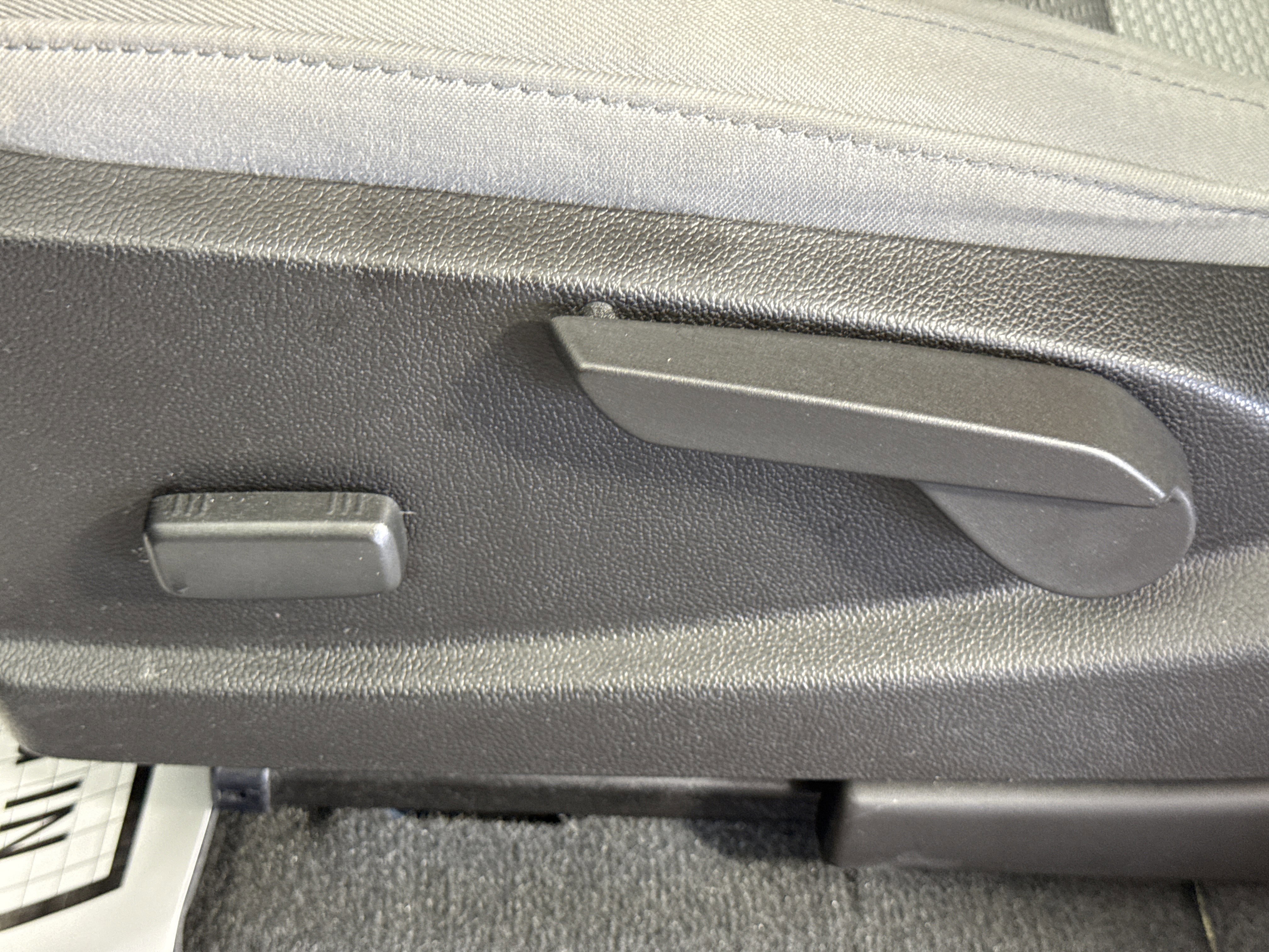 Used 2021 Chevrolet Colorado W/T w/ Custom Special Edition image 17