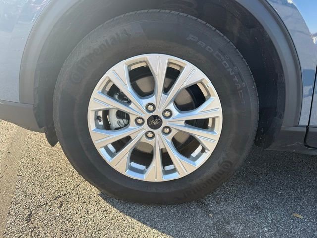 Certified 2025 Ford Escape Active image 12