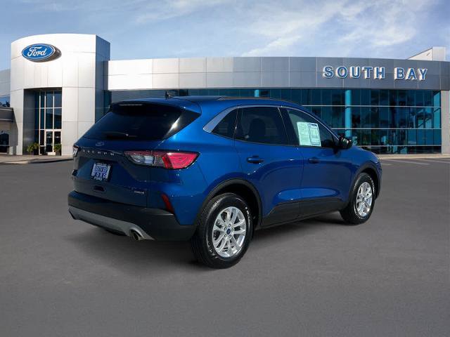Certified 2022 Ford Escape SE w/ Cold Weather Package AWD/4WD image 5