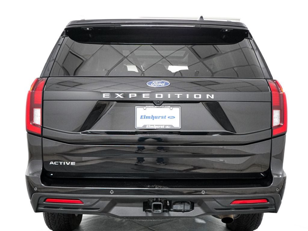 Certified 2025 Ford Expedition Active AWD/4WD image 6