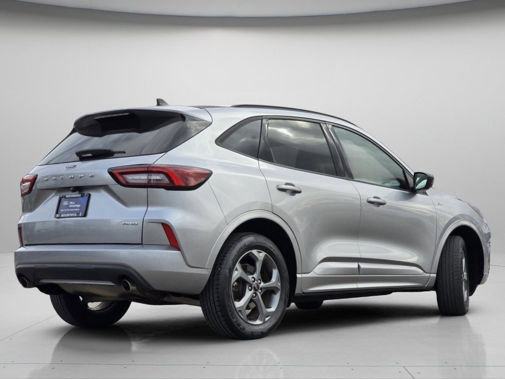 Certified 2023 Ford Escape ST-Line image 3