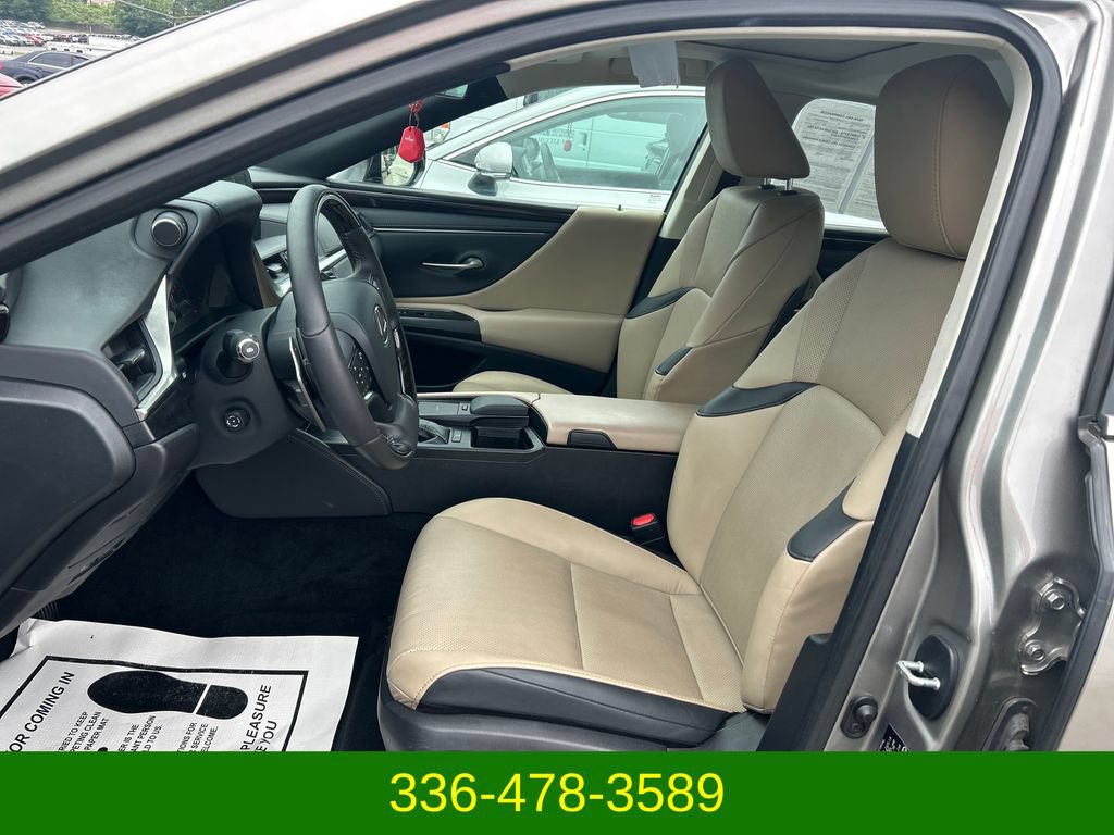 Used 2021 Lexus ES 350 w/ Premium Package FWD image 9