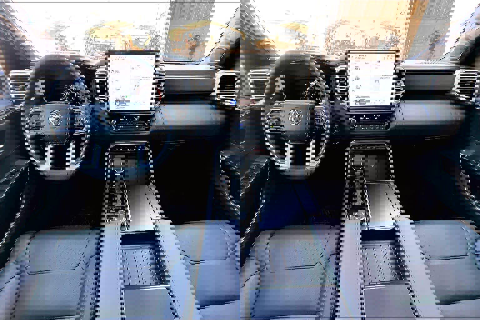 Used 2025 Toyota Tundra Platinum image 19