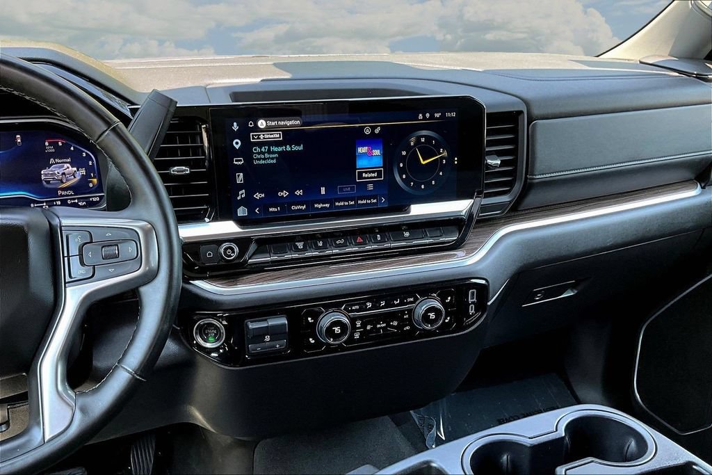 Used 2025 Chevrolet Silverado 2500 LT w/ Convenience Package AWD/4WD image 12