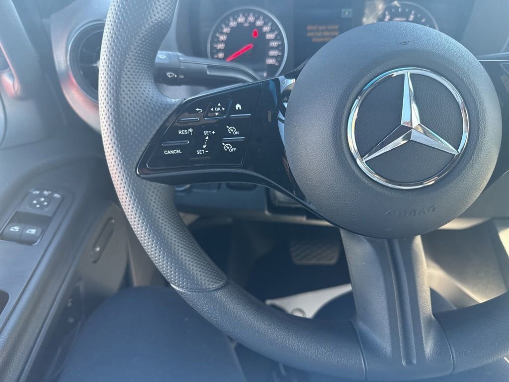 Used 2025 Mercedes-Benz Sprinter 2500 image 13
