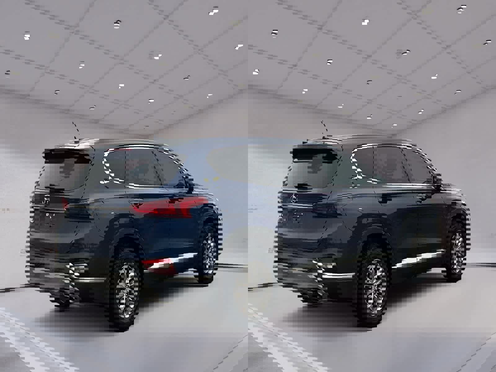 Used 2020 Hyundai Santa Fe SE image 5