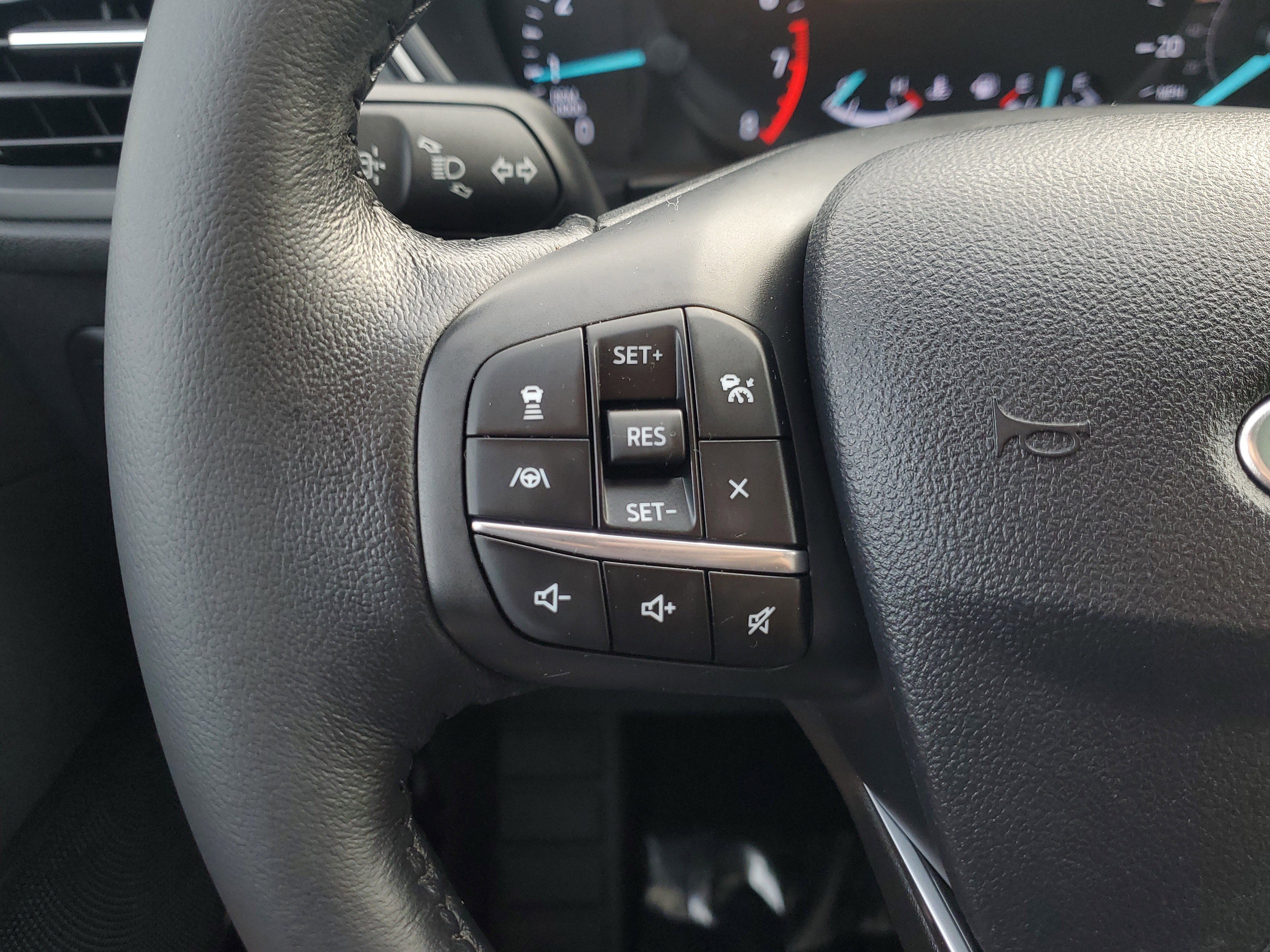 Certified 2021 Ford Escape SE w/ SE Sport Appearance Package image 26