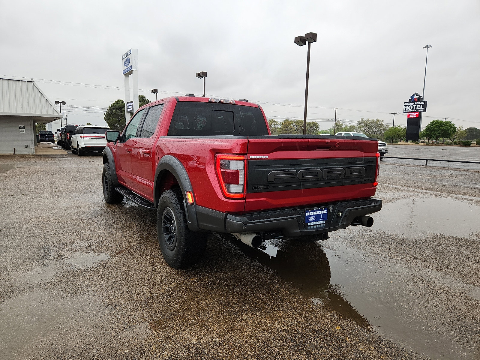 Certified 2023 Ford F150 Raptor w/ Raptor Carbon Fiber Package AWD/4WD image 5