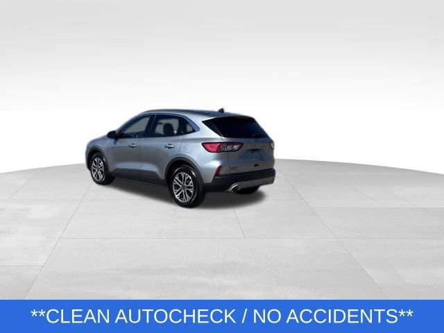 Certified 2022 Ford Escape SEL w/ Technology Package FWD image 3
