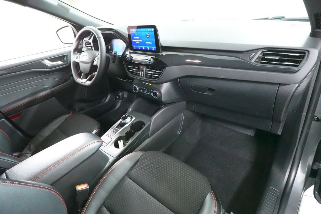 Certified 2025 Ford Escape ST-Line FWD image 30