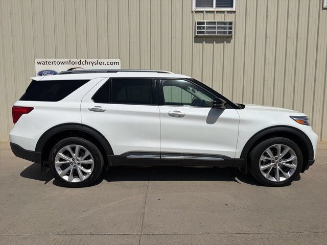 Certified 2023 Ford Explorer Platinum w/ Technology Package