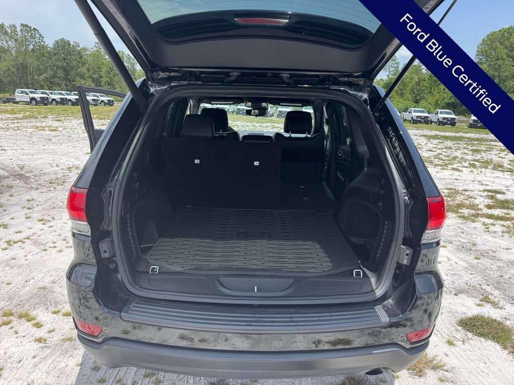 Used 2021 Jeep Grand Cherokee Laredo X AWD/4WD image 30