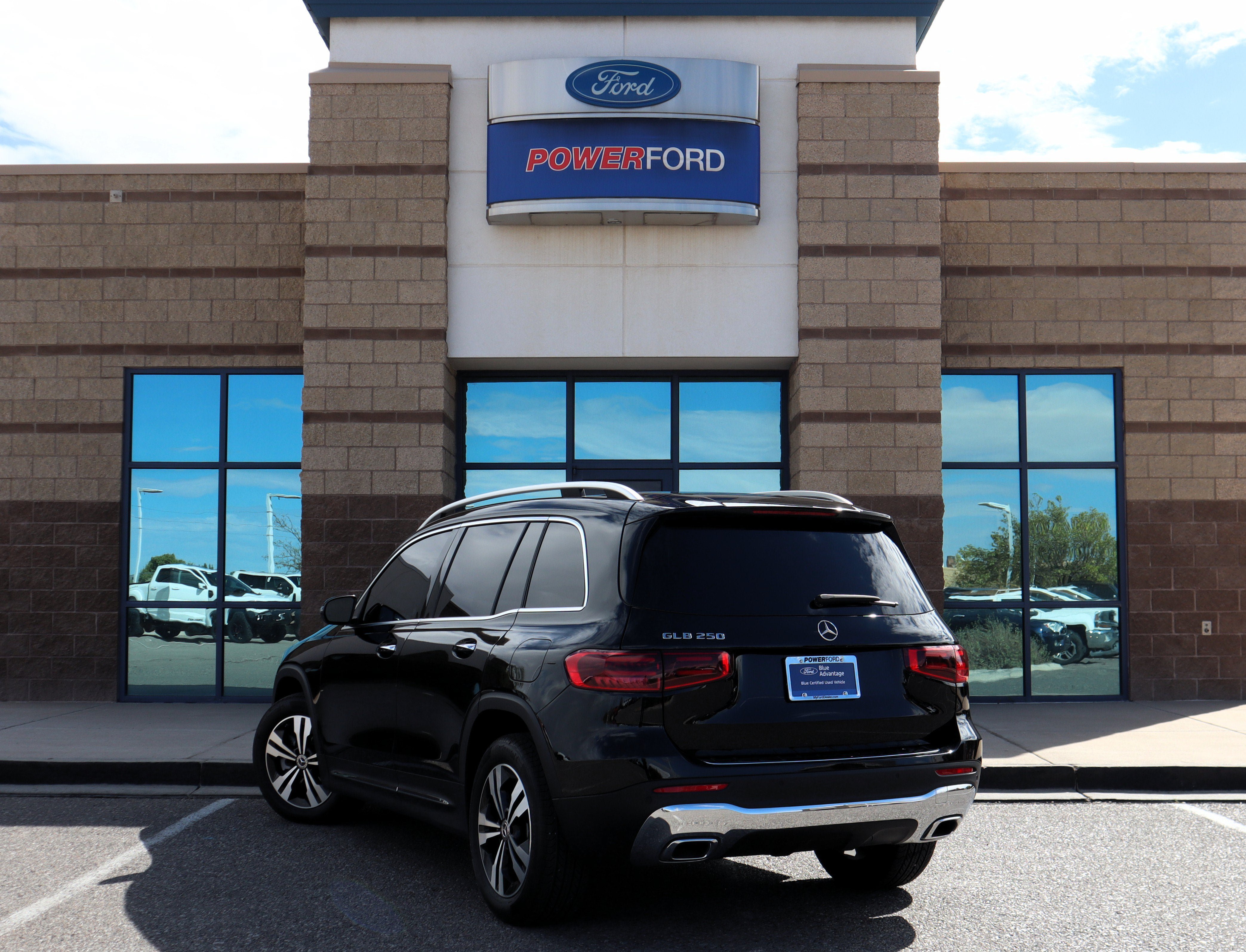 Used 2026 Mercedes-Benz GLB 250 image 8