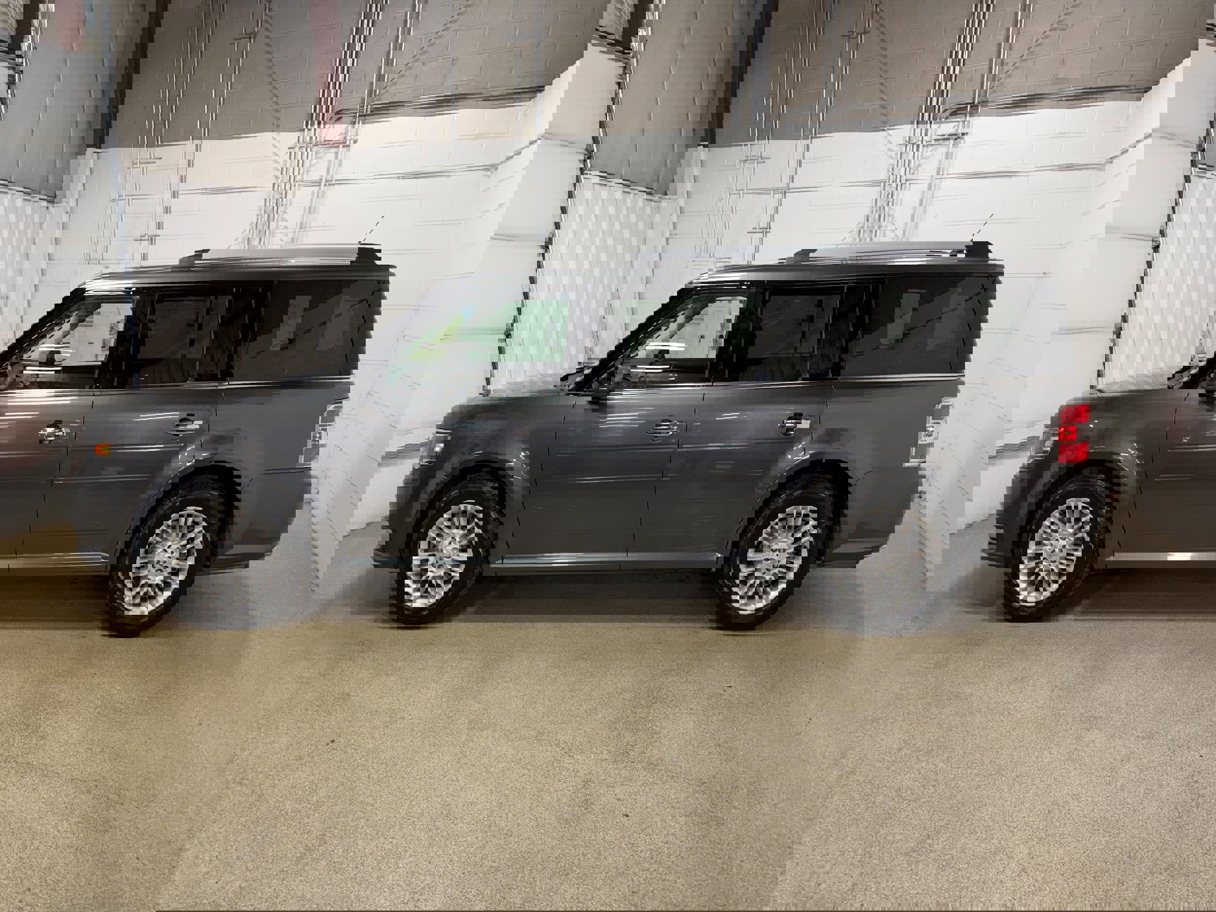 Certified 2019 Ford Flex SEL w/ Equipment Group 202A image 5