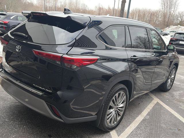 Used 2021 Toyota Highlander Platinum image 5