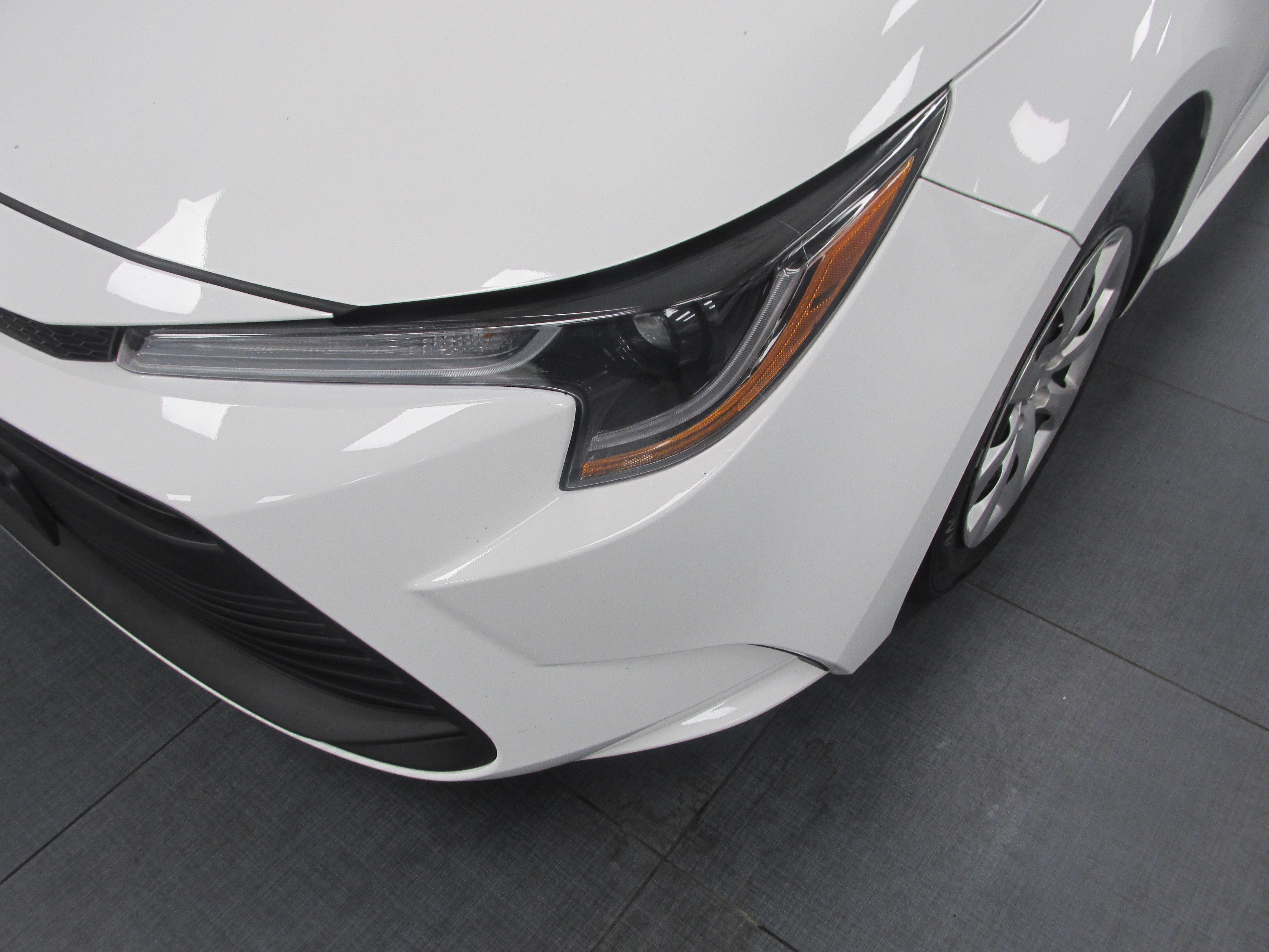Used 2024 Toyota Corolla LE FWD image 8
