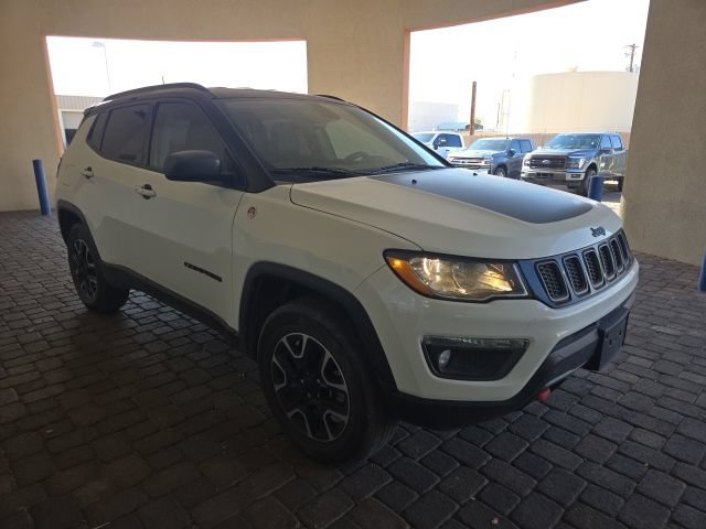 Used 2019 Jeep Compass Trailhawk AWD/4WD image 3