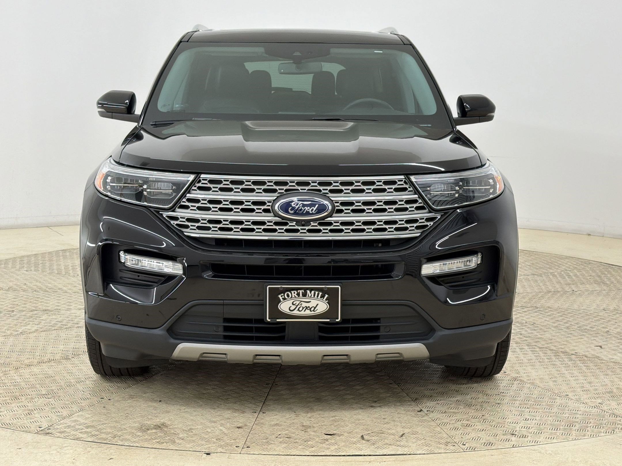 Certified 2022 Ford Explorer Limited w/ Equipment Group 301A AWD/4WD image 6