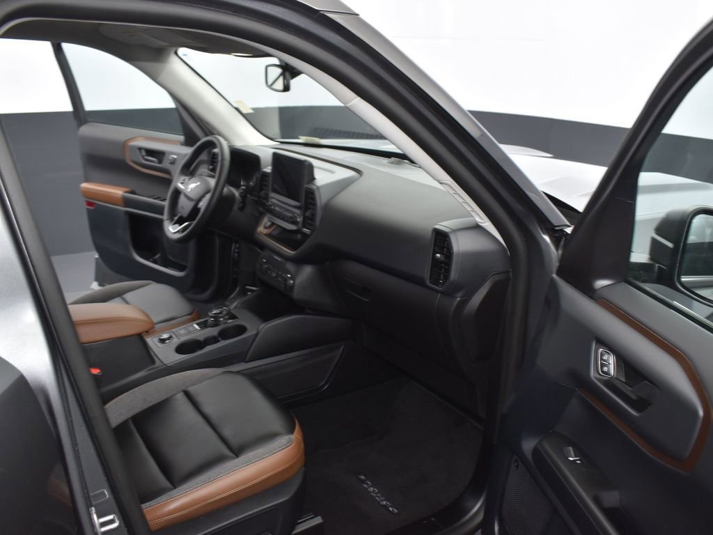 Certified 2024 Ford Bronco Sport Outer Banks w/ Tech Package image 16