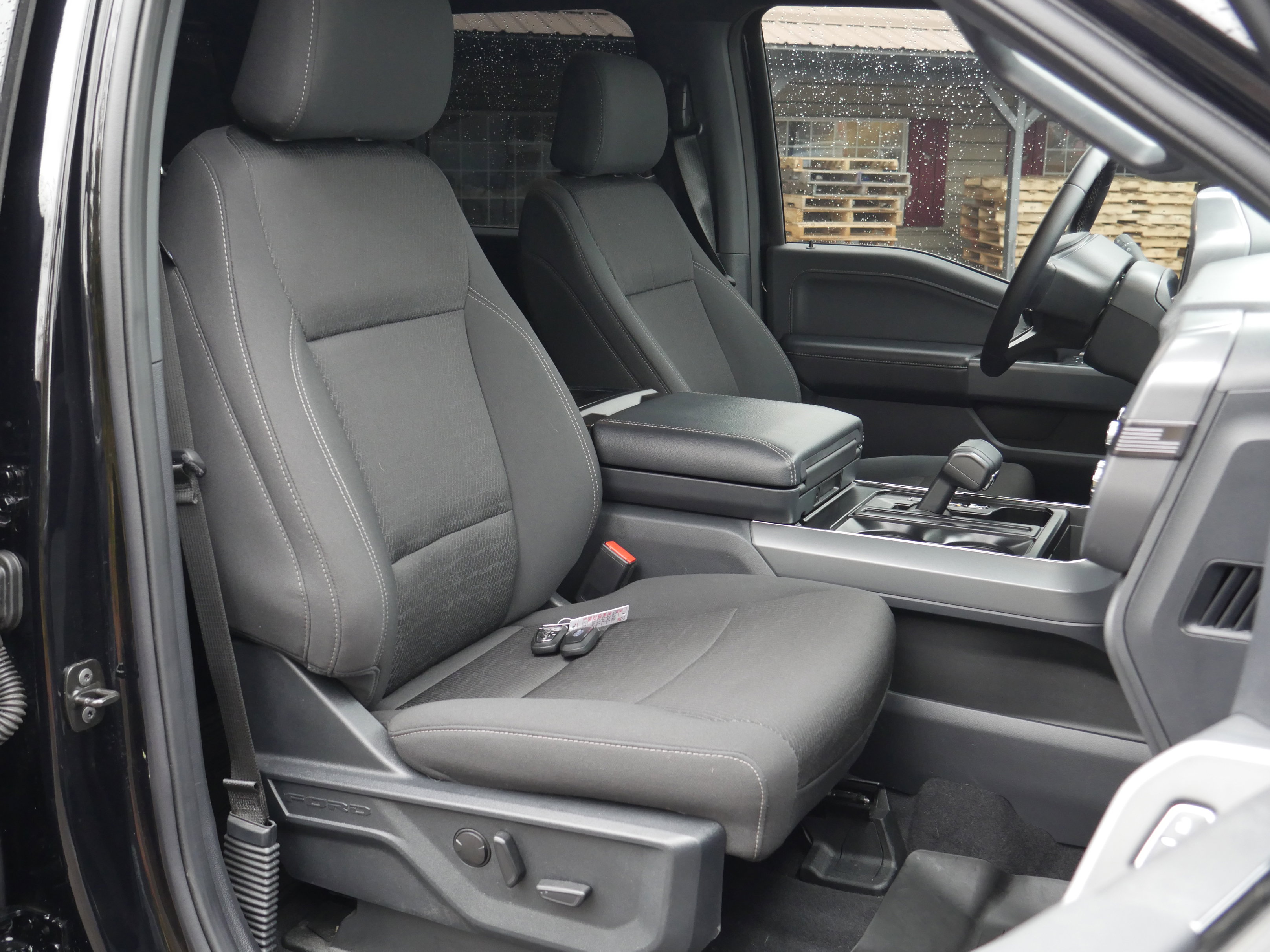 Certified 2025 Ford F150 XLT w/ Equipment Group 302A MID image 31